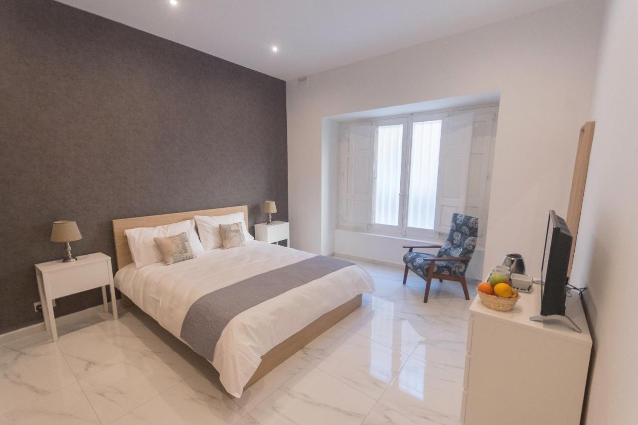 4 Bedroom Apartment Near Sliema Seafront المظهر الخارجي الصورة