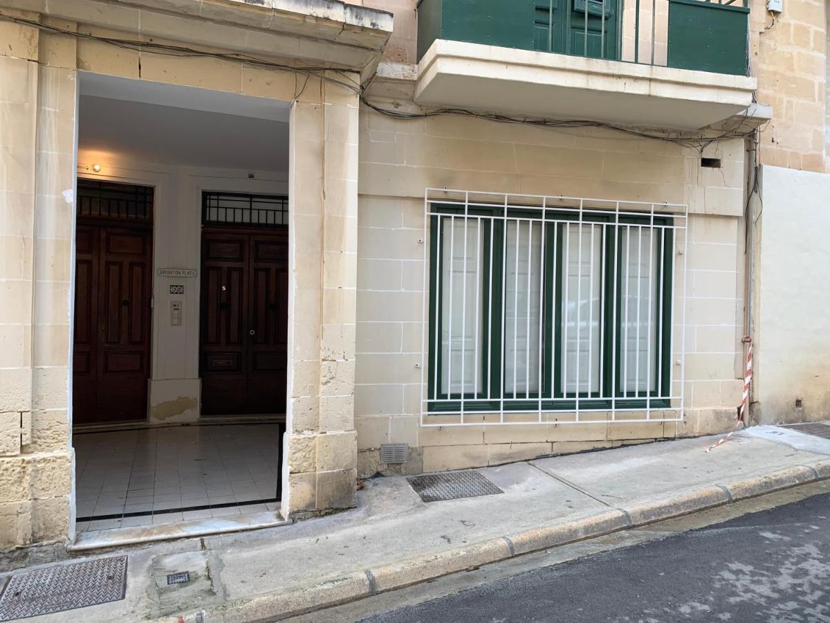 4 Bedroom Apartment Near Sliema Seafront المظهر الخارجي الصورة